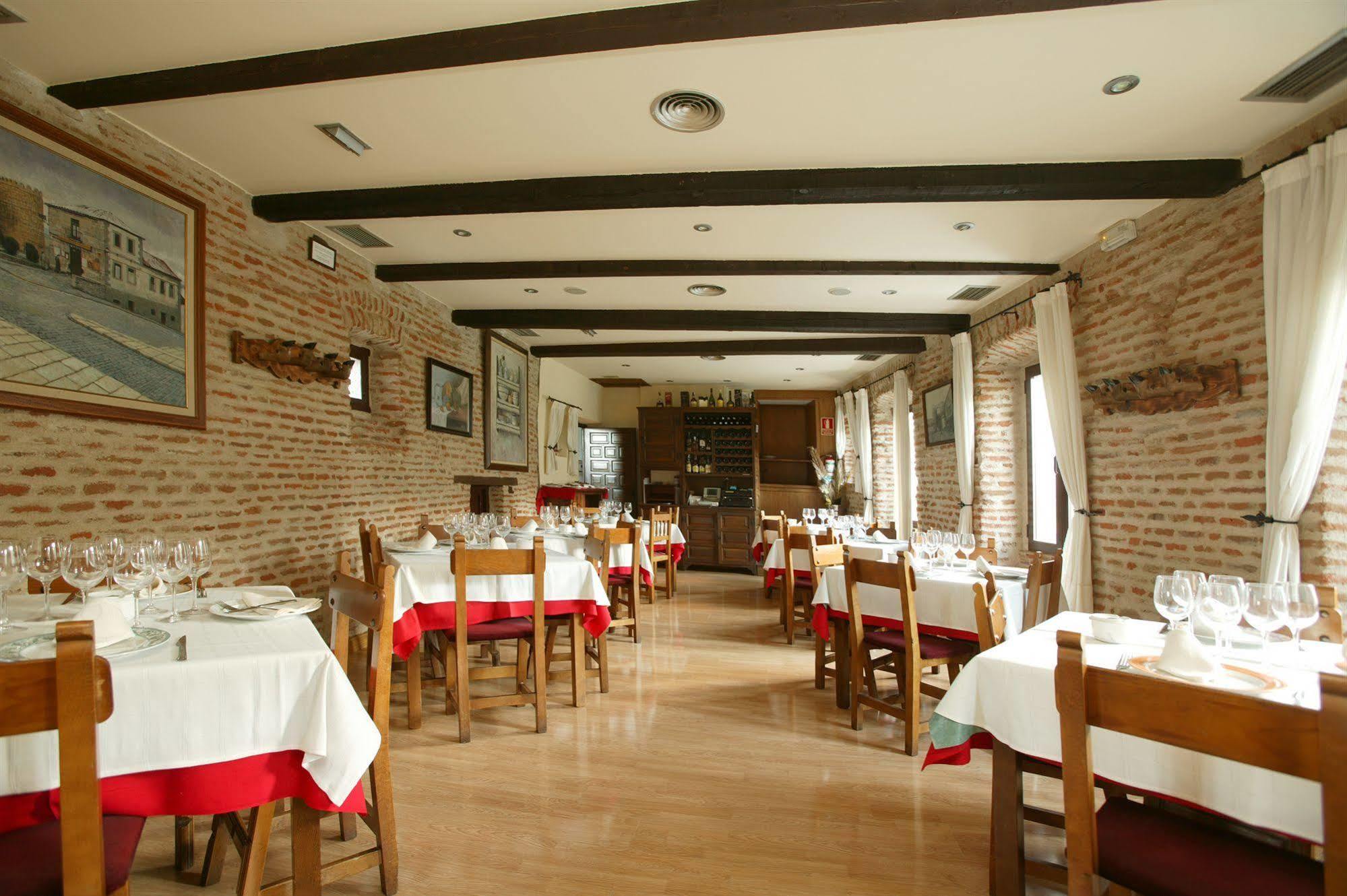 Hotel Las Murallas Ávila Luaran gambar