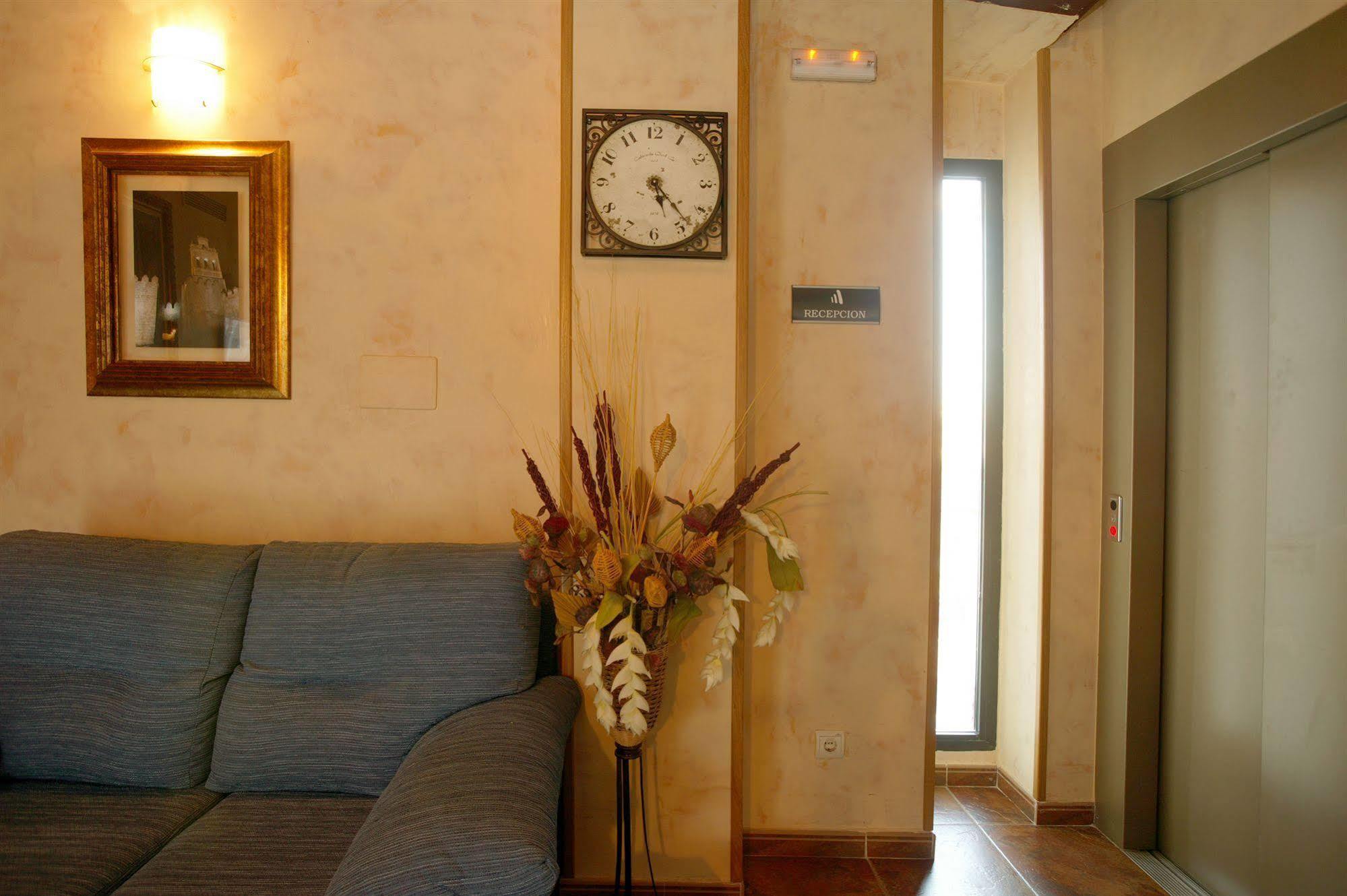 Hotel Las Murallas Ávila Luaran gambar